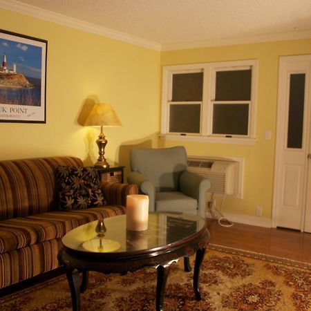Kenny'S Tipperary Inn Монток Экстерьер фото