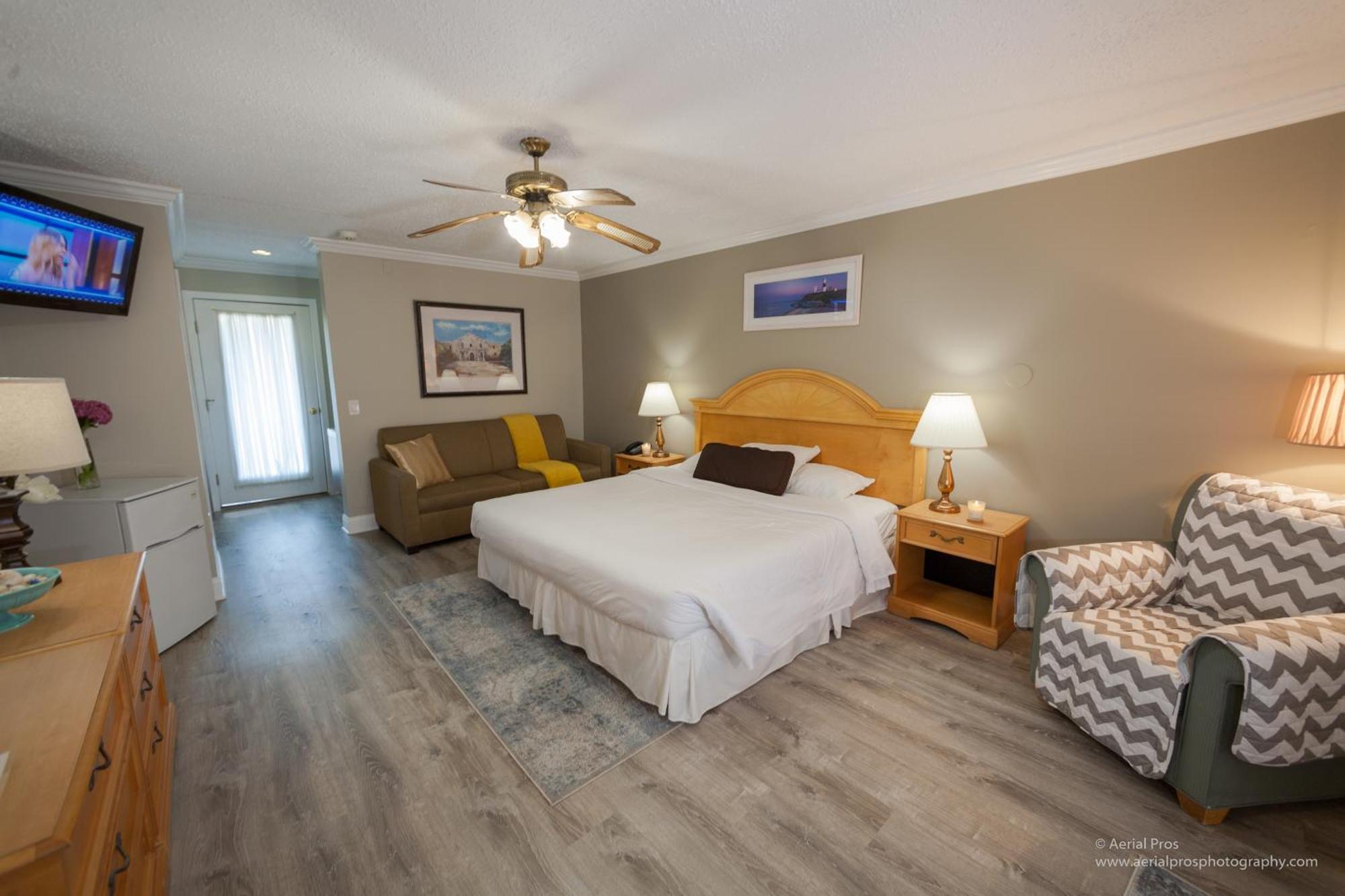 Kenny'S Tipperary Inn Монток Экстерьер фото