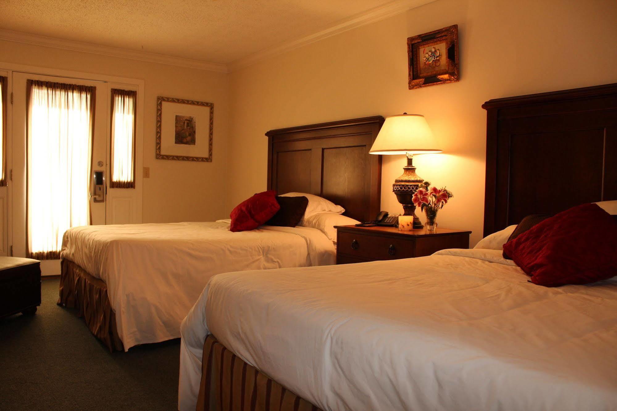 Kenny'S Tipperary Inn Монток Экстерьер фото